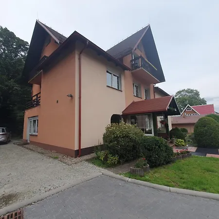 Karkoz Bed & Breakfast *