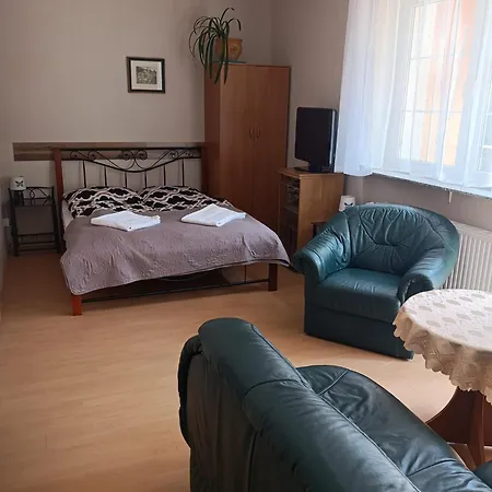 Karkoz Bed & Breakfast