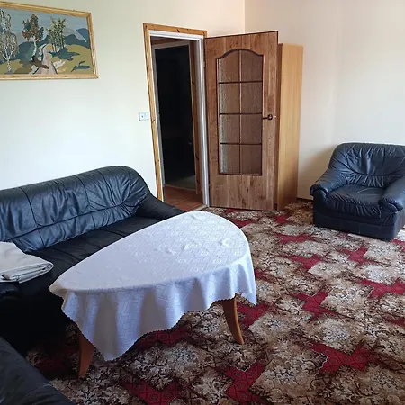 Bed & Breakfast Karkoz *