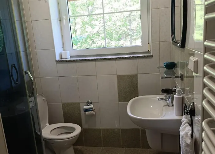 Karkoz Bed & Breakfast 3*