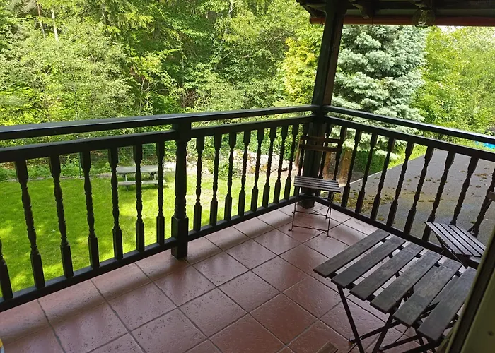 Karkoz Bed & Breakfast 3*