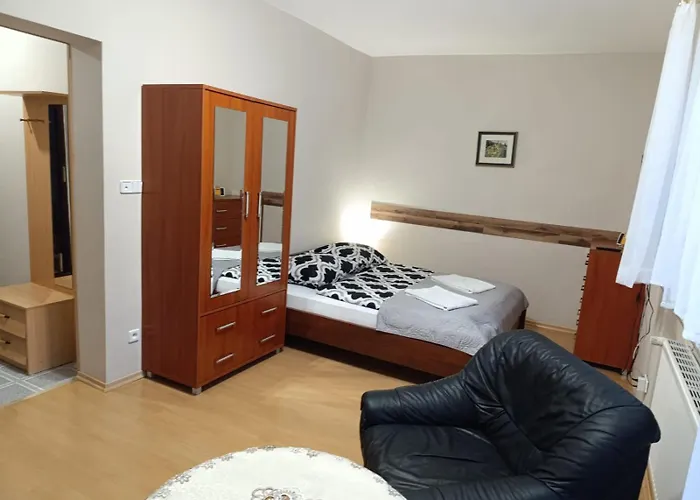 Karkoz Bed & Breakfast 3*